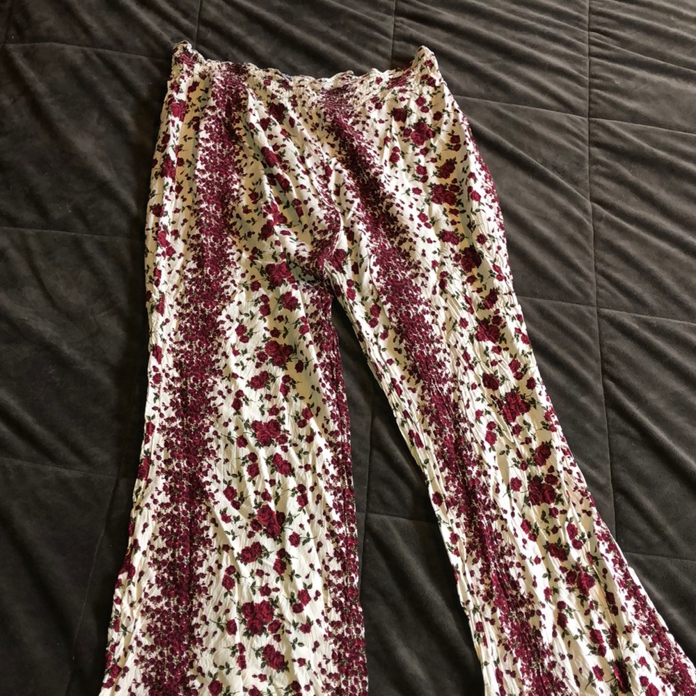 Brandy Melville flower pants